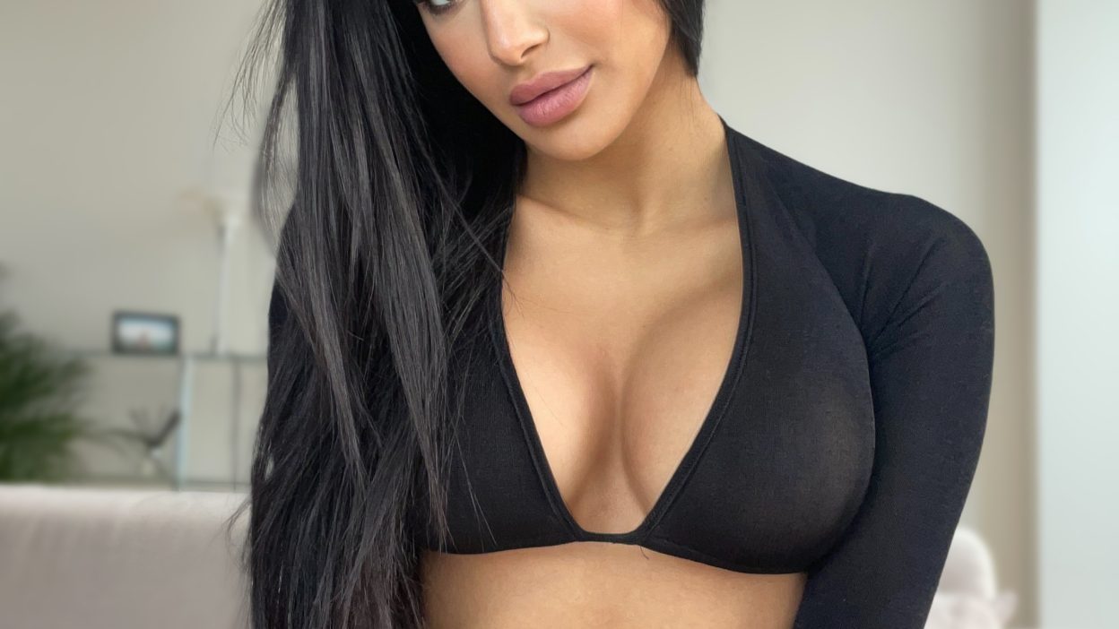 Jasmiinsecretsfree OnlyFans Profile